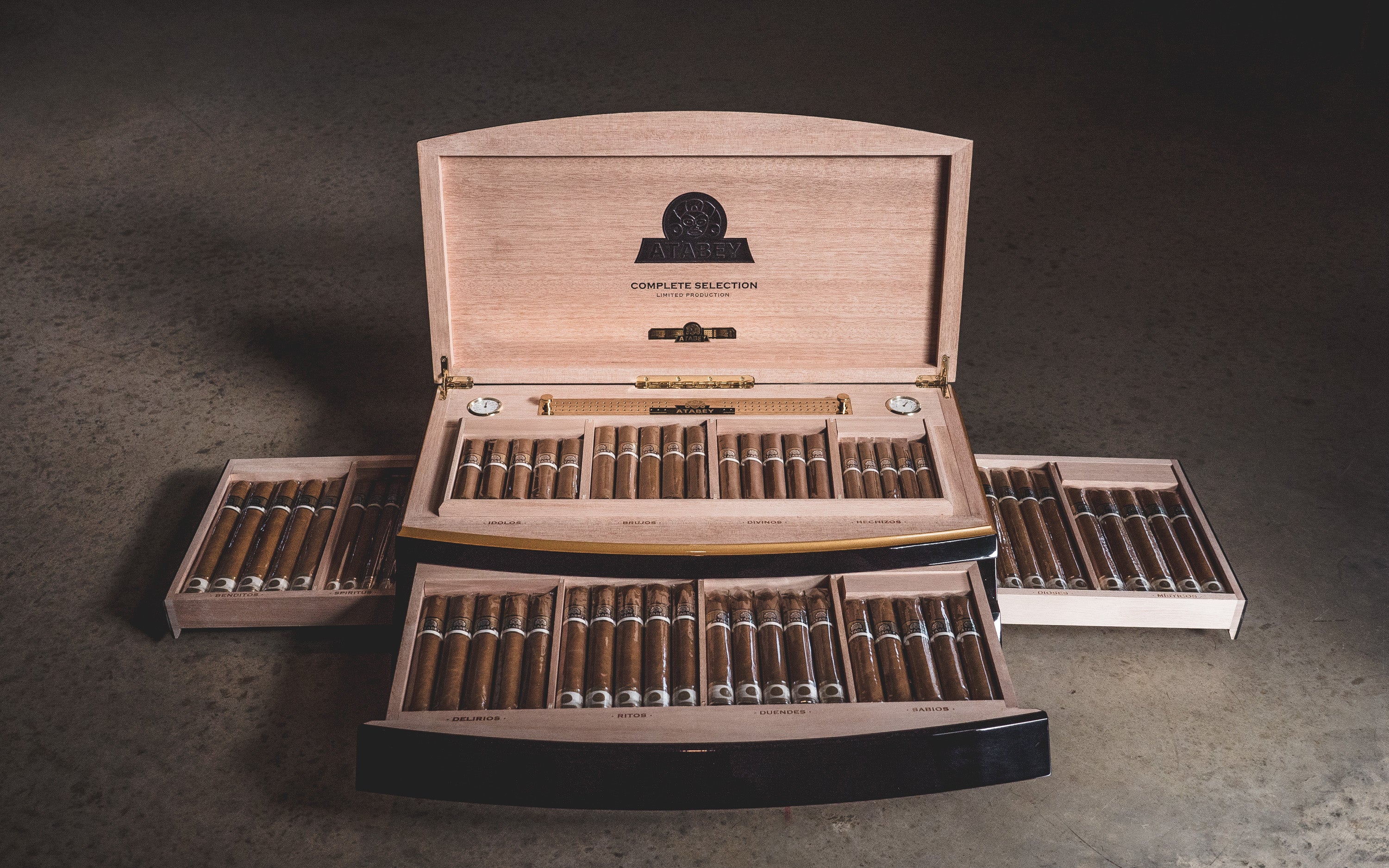 Atabey Limited Edition Humidor - Industrial Cigar Co.