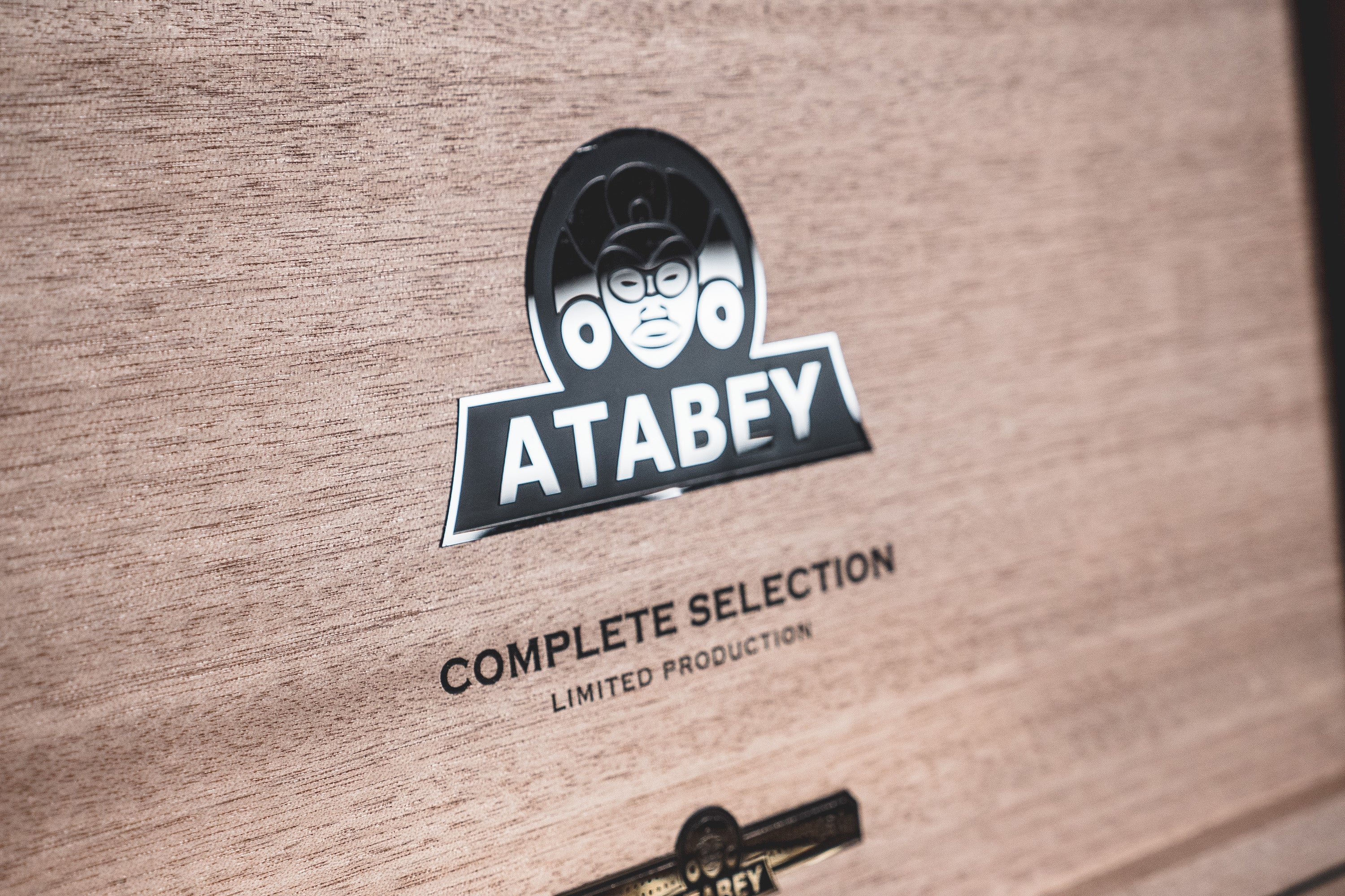 Atabey Limited Edition Humidor - Industrial Cigar Co.