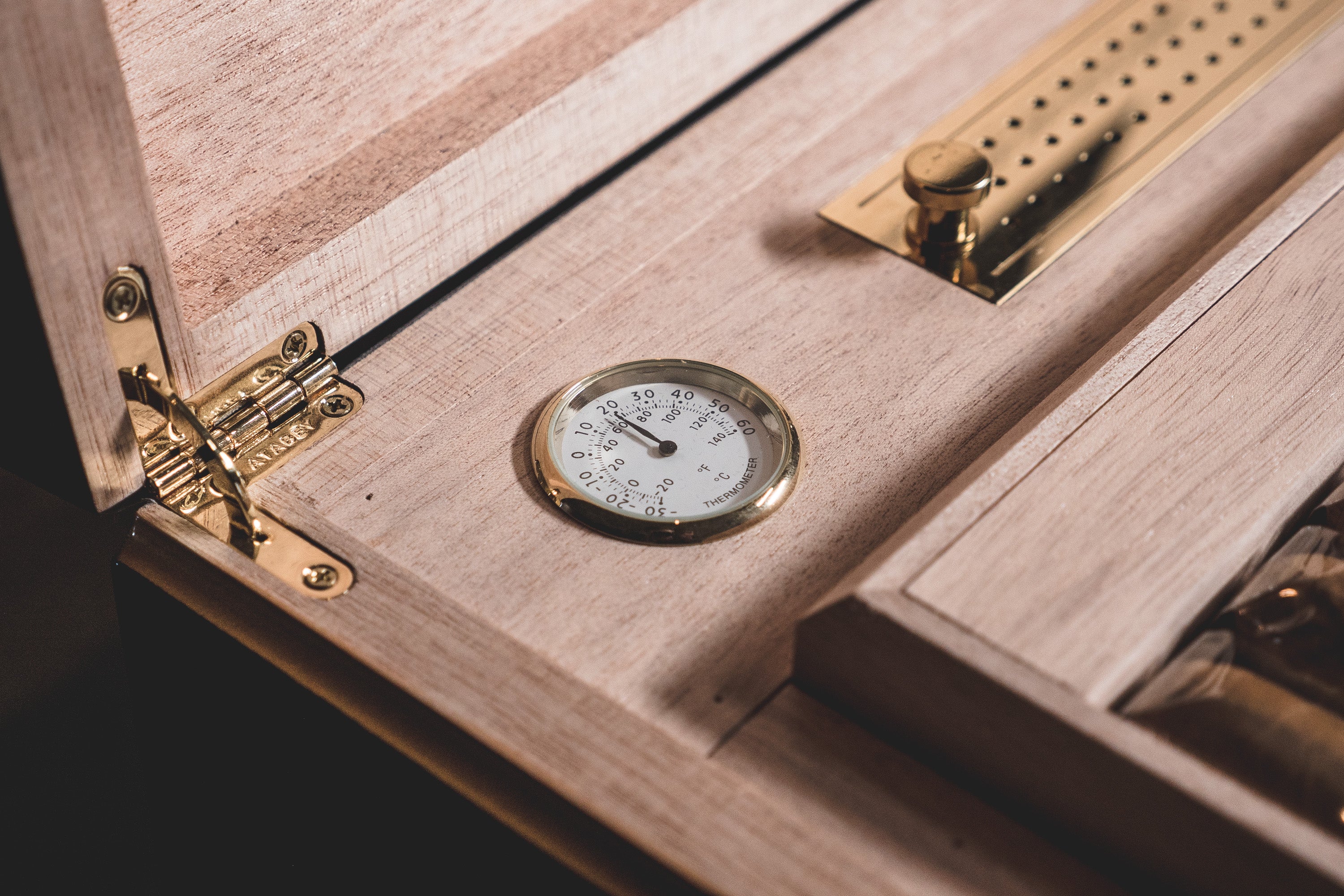 Atabey Limited Edition Humidor - Industrial Cigar Co.