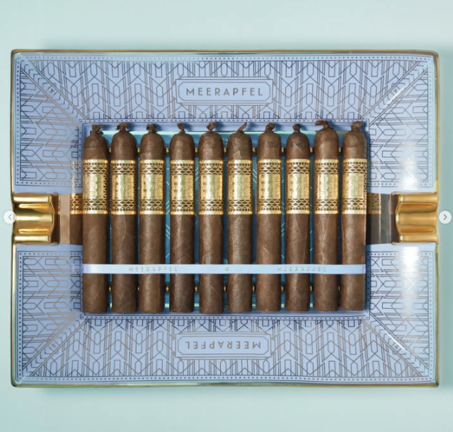 Meerapfel Meir Double Robusto bx10