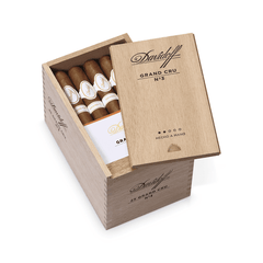 Davidoff Grand Cru No. 3 bx25 - Industrial Cigar Co.