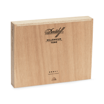 Davidoff Millennium Toro bx10 - Industrial Cigar Co.